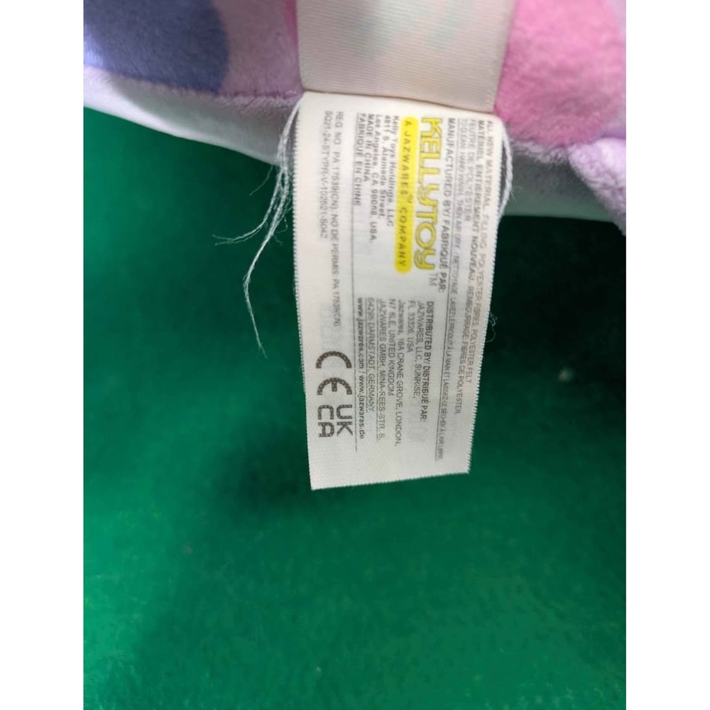 Squishmallows Aziza Stingray Plush 26 In Large Purple Rainbow Spotted Kellytoy - Picture 4 of 8